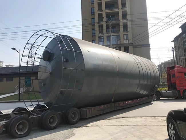 影響鋼襯塑料儲罐使用壽命的因素主要有以下幾個方面